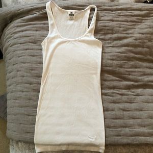 PINK by Victoria’s Secret White ribbed tank